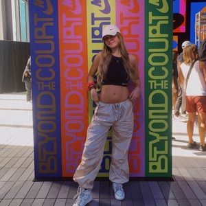 Meet your Posher, Kenzie